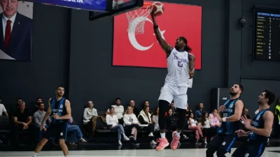 Türkiye Basketbol Ligi 2025-2026 Sezonu 7. Hafta karşılaşmasında sahasında Balıkesir