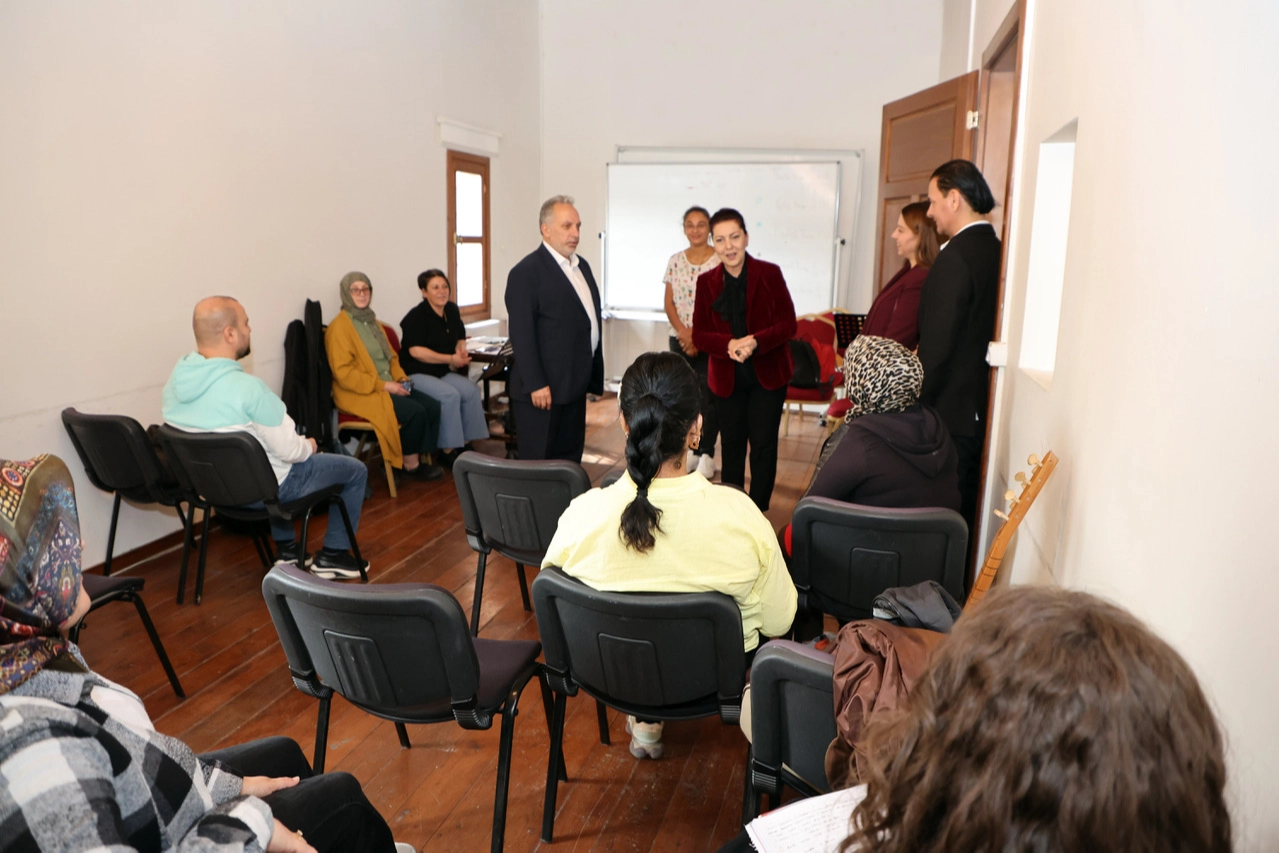 Kayseri Talas Belediyesi, müzikle toplumsal duyarlılığı birleştiren kültürel çalışmalarıyla bir