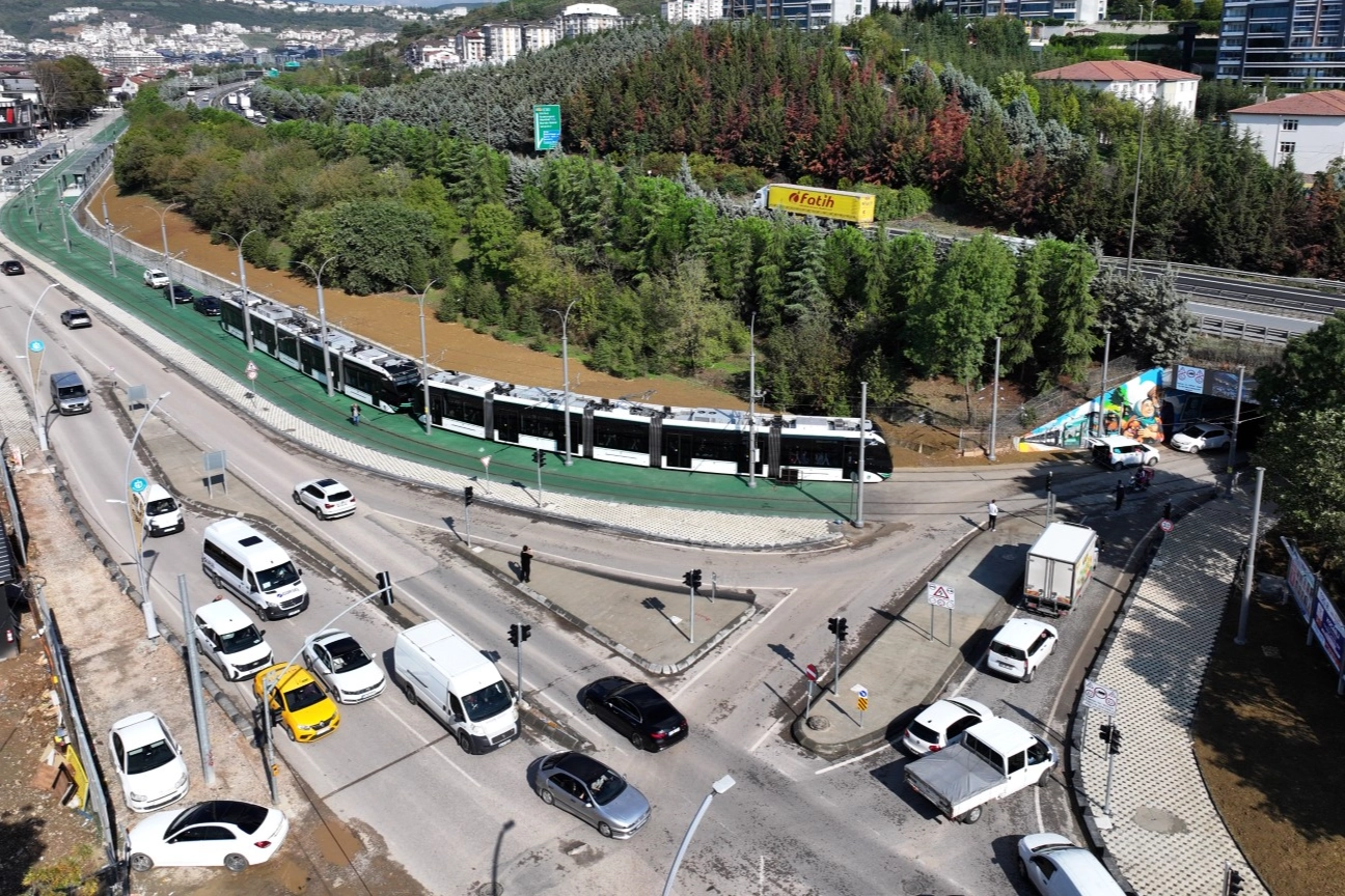 Kocaeli Büyükşehir Belediyesi, geçtiğimiz temmuz ayında ihalesi yapılan ancak altyapı