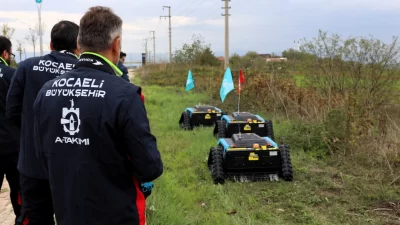 Kocaeli Büyükşehir Belediyesi, kent genelinde ulaşım güvenliğini artırmak ve yol