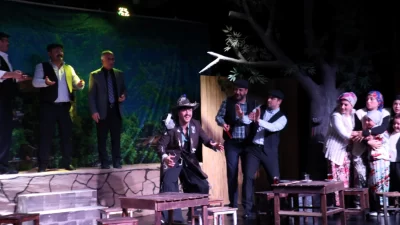 İnegöl Belediyesi Şehir Tiyatrosunun Mayıs ayında ilk kez sahnelediği ve