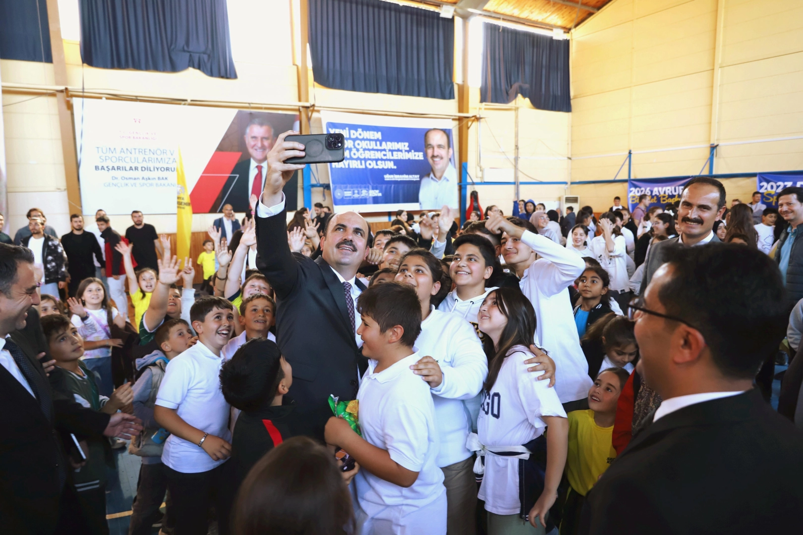 Konya Büyükşehir Belediye Başkanı Uğur İbrahim Altay, Beyşehir’de Büyükşehir Belediyesi