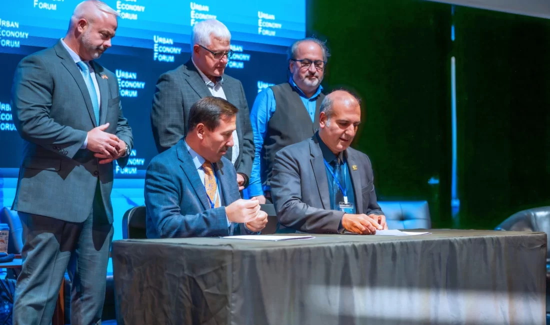 Kanada’nın Toronto kentinde düzenlenen 7. Kentsel Ekonomi Forumu’nda (UEF7) Türkiye’yi