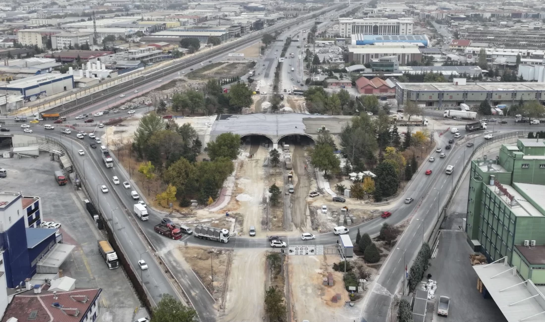Konya Marangozlar Köprülü Kavşağı’nda çalışmalara devam Konya Büyükşehir Belediye Başkanı Uğur İbrahim Altay, Ankara Caddesi ile