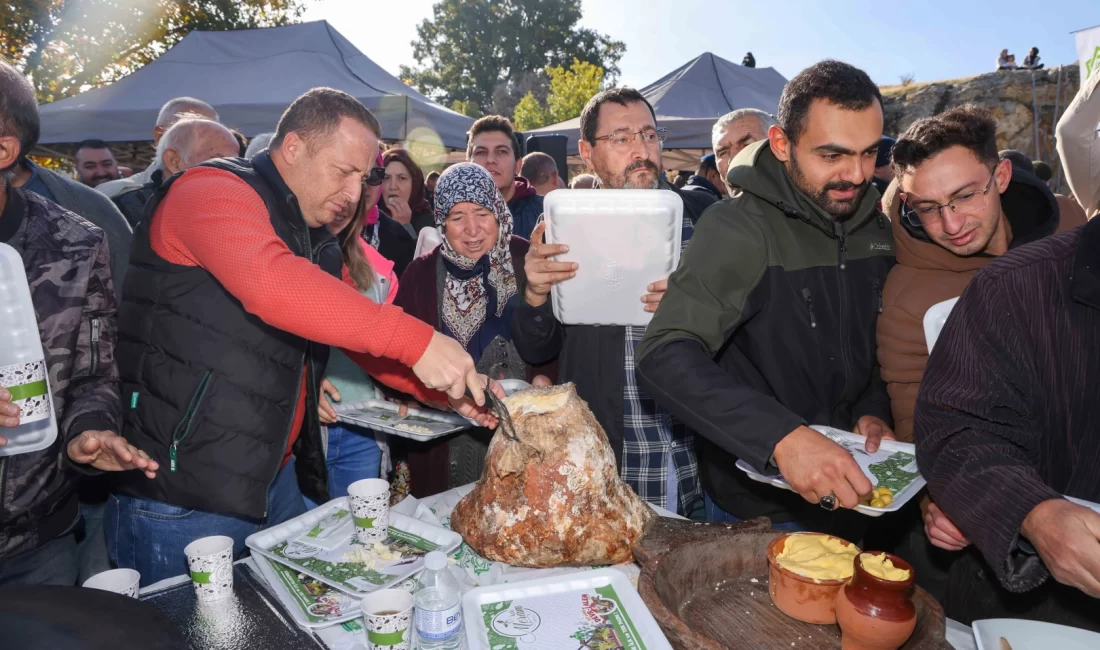 Konya Meram’da Kızılören Mahallesi’nin yüzyıllardır sürdürdüğü “Mağaradan Peynir Çıkarma” geleneğine