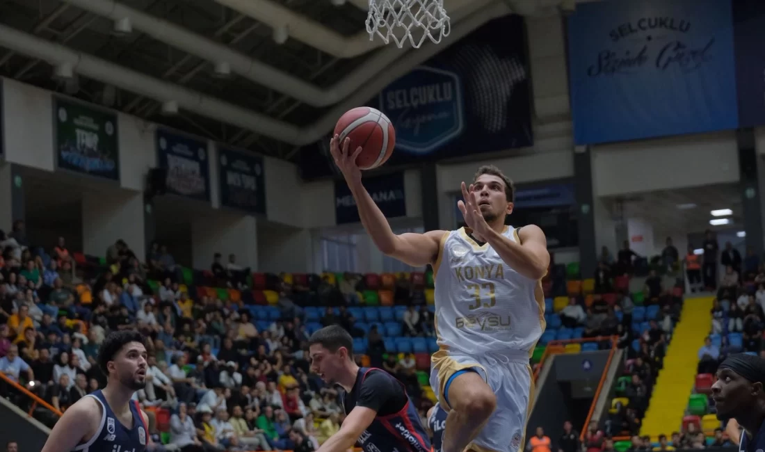 Konya pota ve filede yenilgi yüzü görmüyor “Türkiye’nin Güçlü Altyapısı” parolasıyla Türk sporuna değer katan Konya Büyükşehir