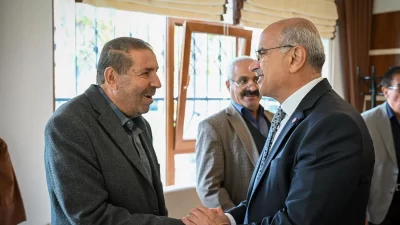 Malatya Büyükşehir Belediye Başkanı Sami Er, Hürriyet Parkı’ndaki Vefa Konağı’nda