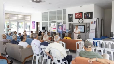 Mersin Büyükşehir Belediyesi, her yıl Ekim ayında düzenlenen “Meme Kanseri Farkındalık