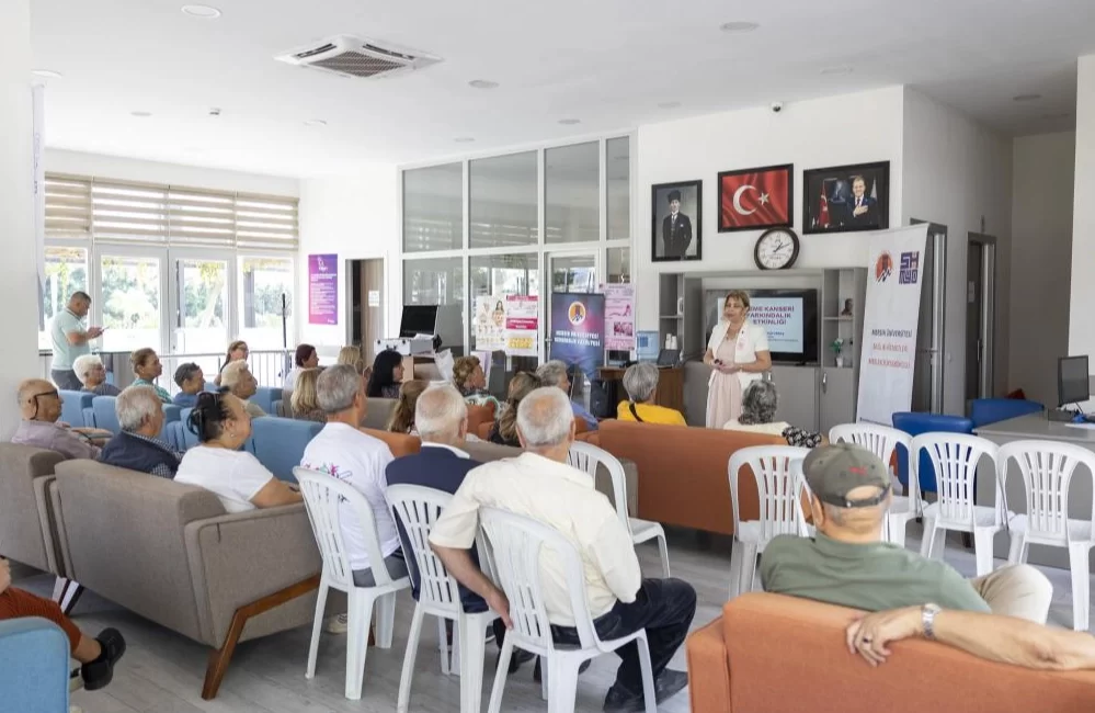 Mersin Büyükşehir Belediyesi, her yıl Ekim ayında düzenlenen “Meme Kanseri Farkındalık