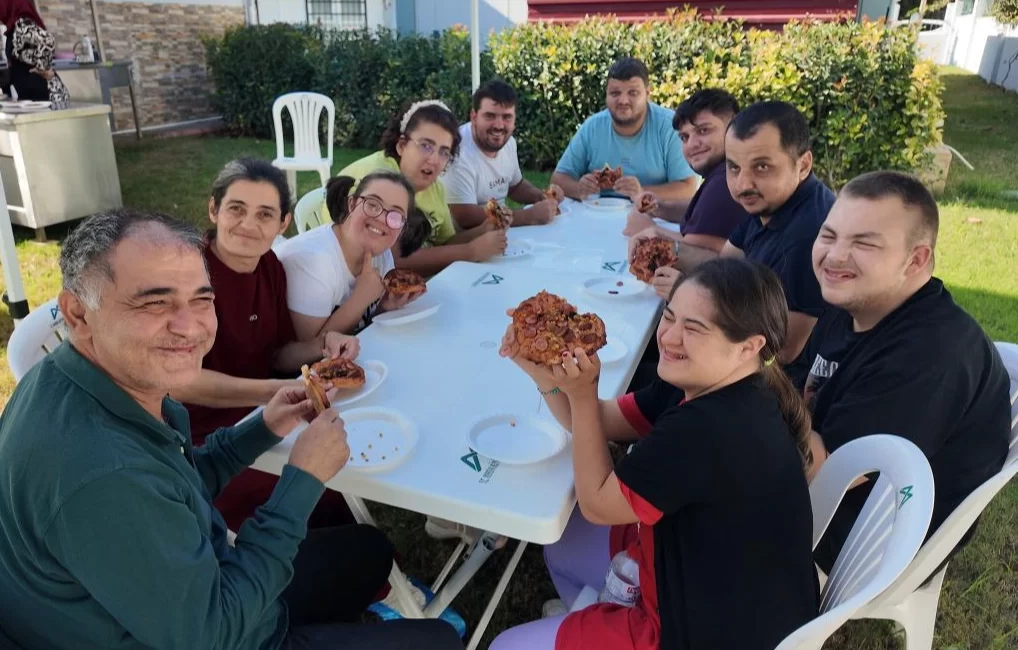 Mersin Büyükşehir Belediyesi Sağlık İşleri Dairesi Başkanlığı bünyesinde hizmet veren