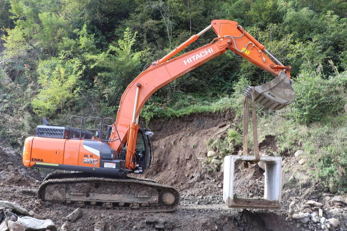 Ordu Büyükşehir Belediyesi, Perşembe ilçesine bağlı Kırlı Mahallesi’nde taşkın riski