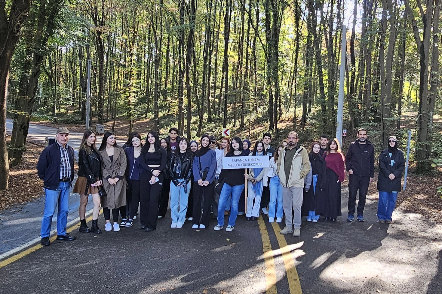 Sakarya Büyükşehir Belediyesi tarafından öğrencilere yönelik düzenlenen tanıtım gezileri devam