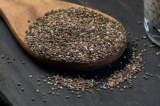 Chia tohumu faydalı ama yanlış tüketilirse zarar verebilir. Beslenme ve