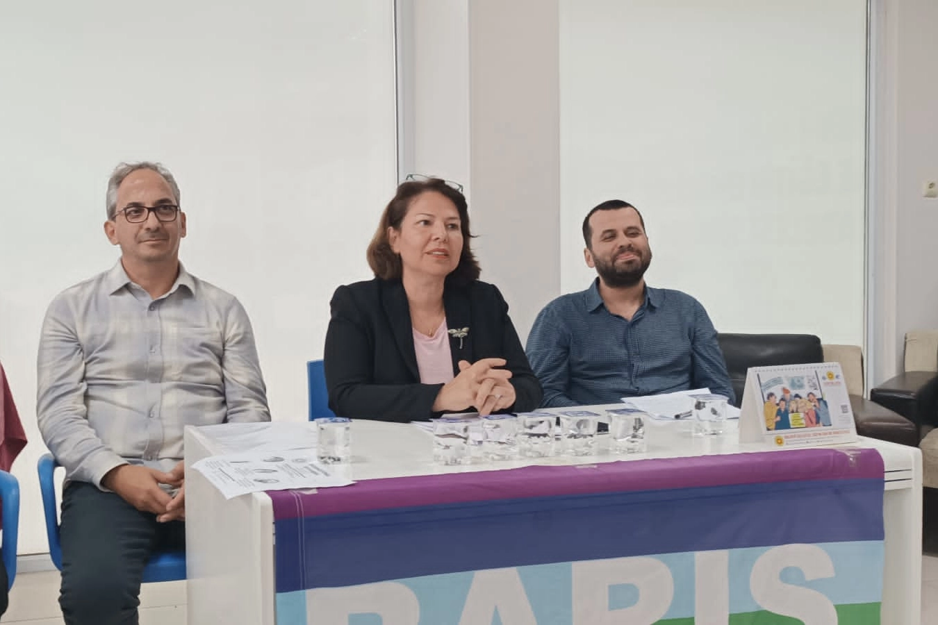 Kapitalizmin derinleşen krizleri, savaşlar, soykırımlar ve yoksulluk politikaları karşısında farklı