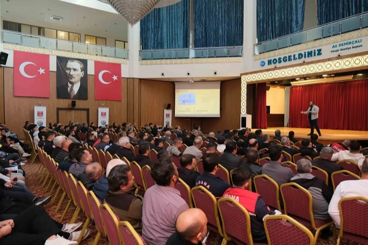 Adana Büyükşehir Belediyesi personeline Güvenli Sürüş Teknikleri Eğitimi verildi ADANA