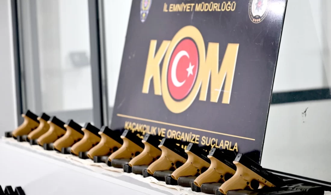 Adıyaman KOM ve İstihbarat şubeleri, kurusıkı tabancaları ateşli silaha dönüştürmek