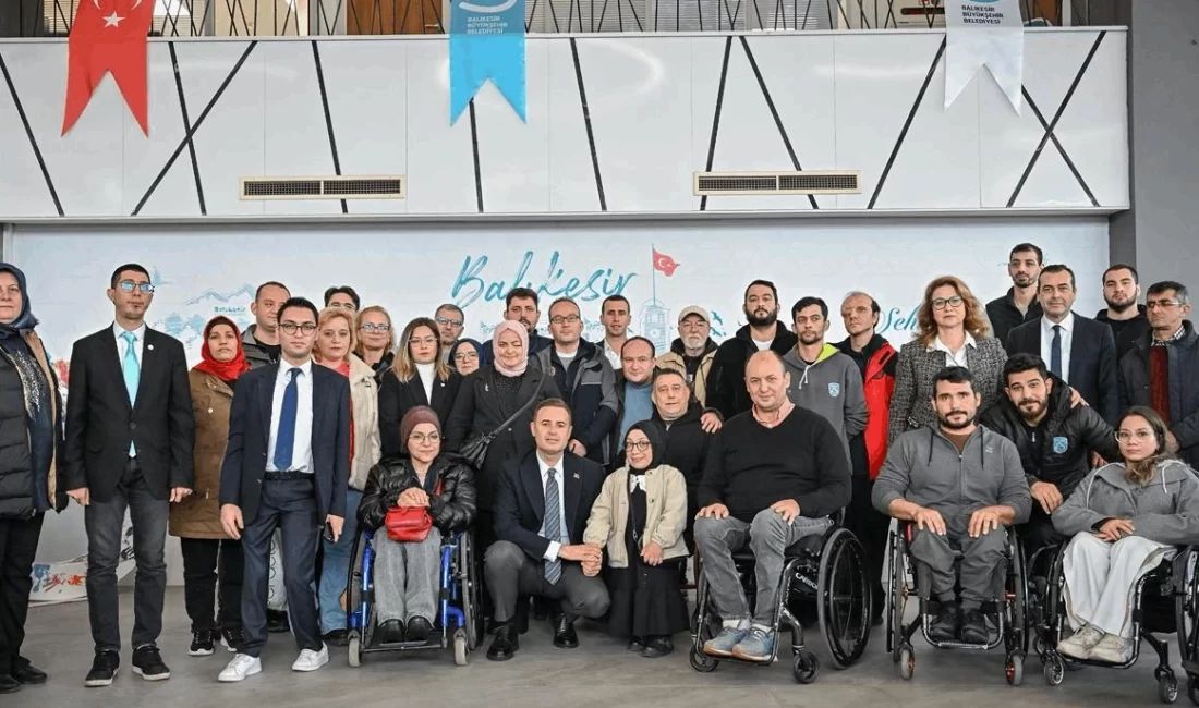 Balıkesir Büyükşehir Belediye Başkanı Ahmet Akın, 3 Aralık Dünya Engelliler