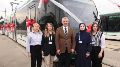 Kocaeli Büyükşehir Belediye Başkanı Tahir Büyükakın, vatmanlık veya otobüs şoförlüğü