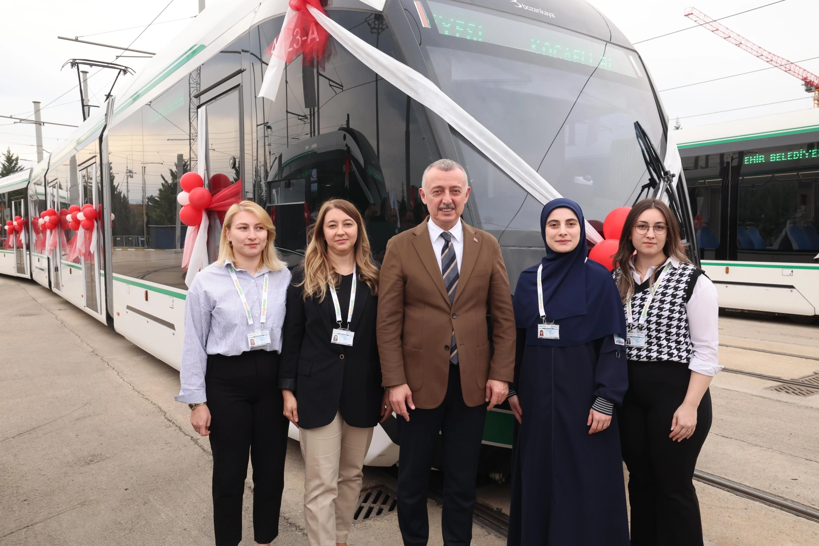 Kocaeli Büyükşehir Belediye Başkanı Tahir Büyükakın, vatmanlık veya otobüs şoförlüğü