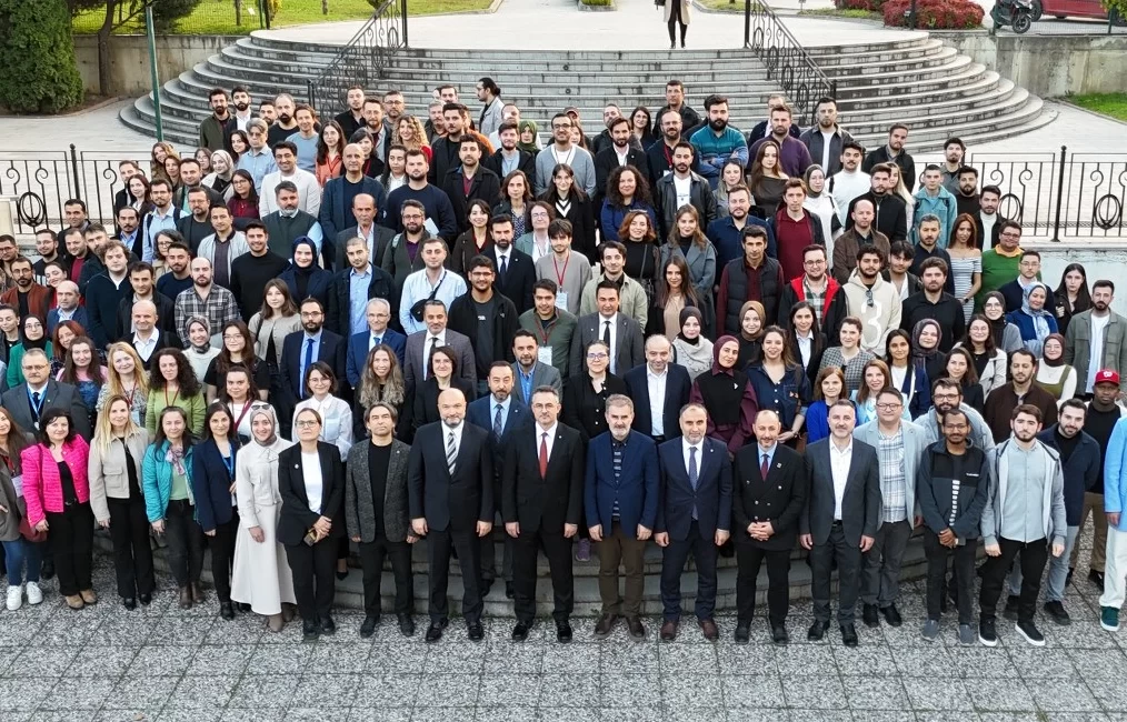 Bursa Teknik Üniversitesi mezunları, BTÜ çatısı altında bir araya geldi.