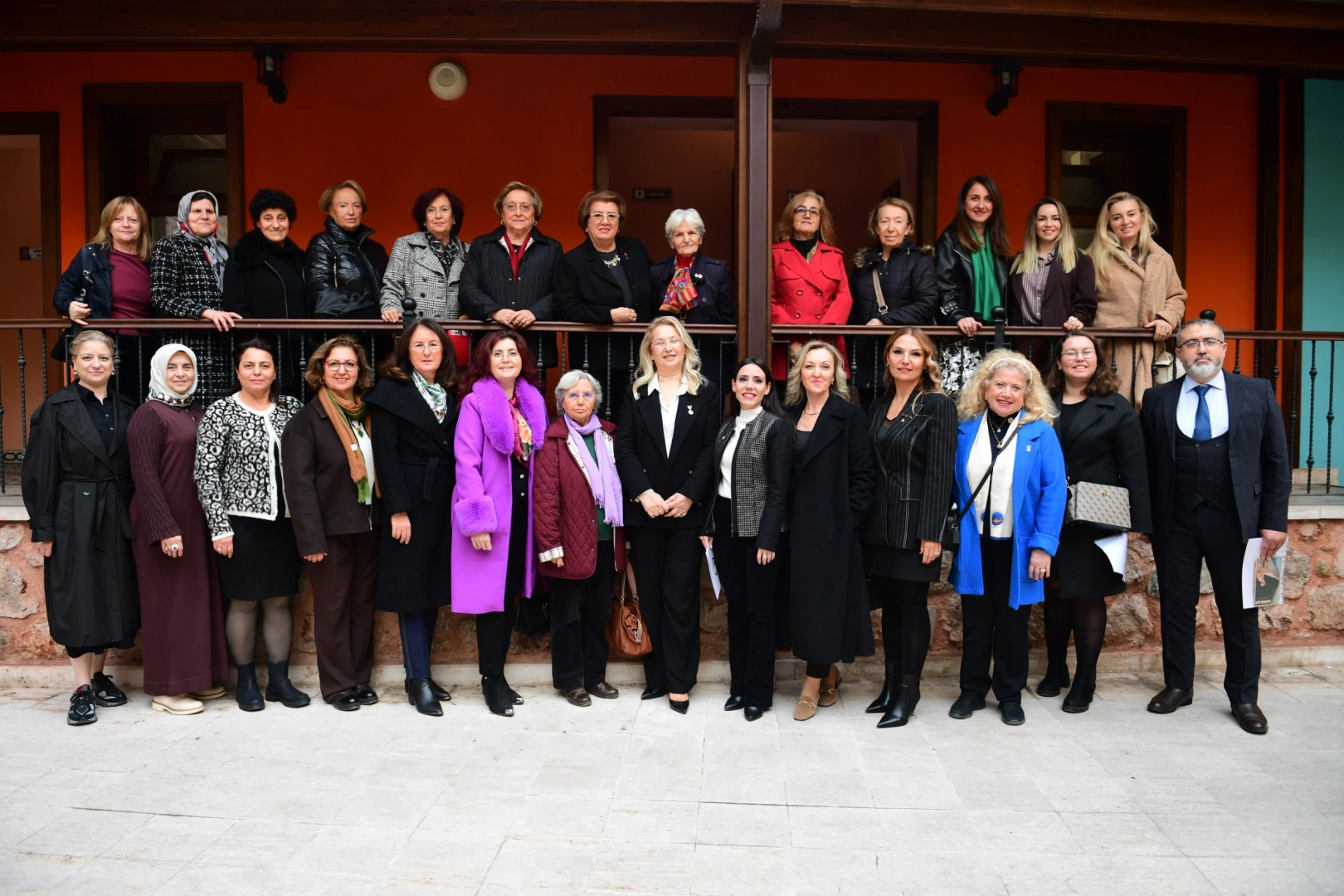 Türk kadınına seçme ve seçilme hakkı verilmesinin yıl dönümü etkinlikleri