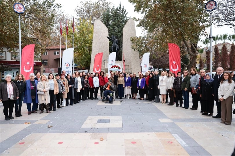 Denizli Büyükşehir Belediyesi Kent Konseyi Kadın Meclisi, Türk kadınına seçme