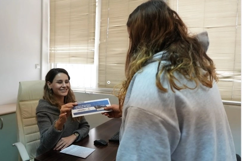 Denizli Büyükşehir Belediyesinin ihtiyaç sahibi, yeni doğum yapan annelere sağladığı