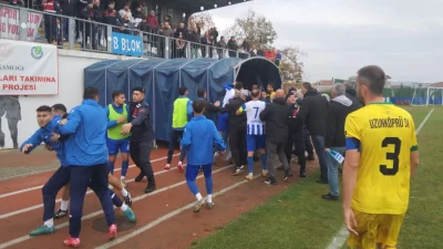 Bölgesel Amatör Lig 10. Grup’ta oynanan Ergene Velimeşespor–Uzunköprüspor karşılaşması, sahada