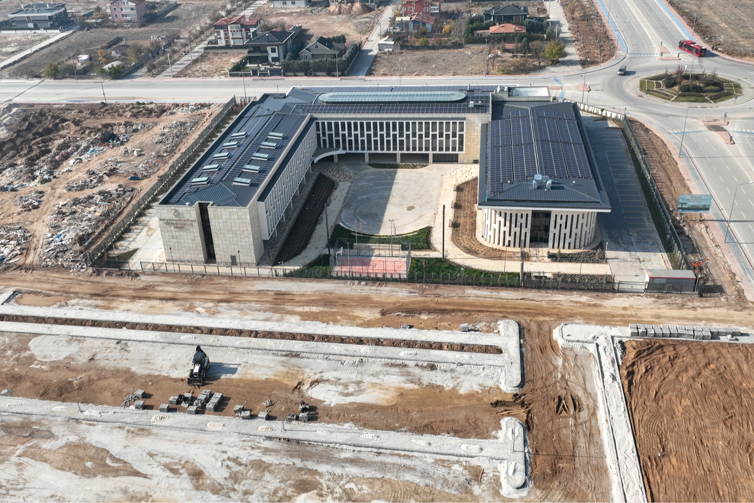 Konya’da Selçuklu Belediyesi, sanata ve eğitime verdiği önemi bir kez