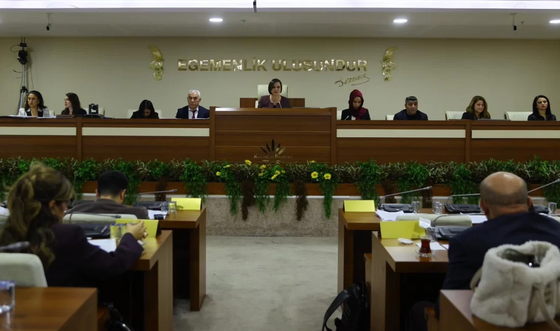 İzmir’de Karabağlar Belediyesi Aralık ayı meclis toplantısında, ilçedeki kentsel dönüşüm