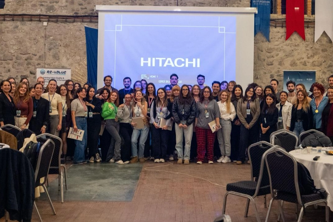 İzmir’in farklı üniversitelerinden tasarım öğrencileri, Avrupa Birliği’nin destek sağladığı Re-Value