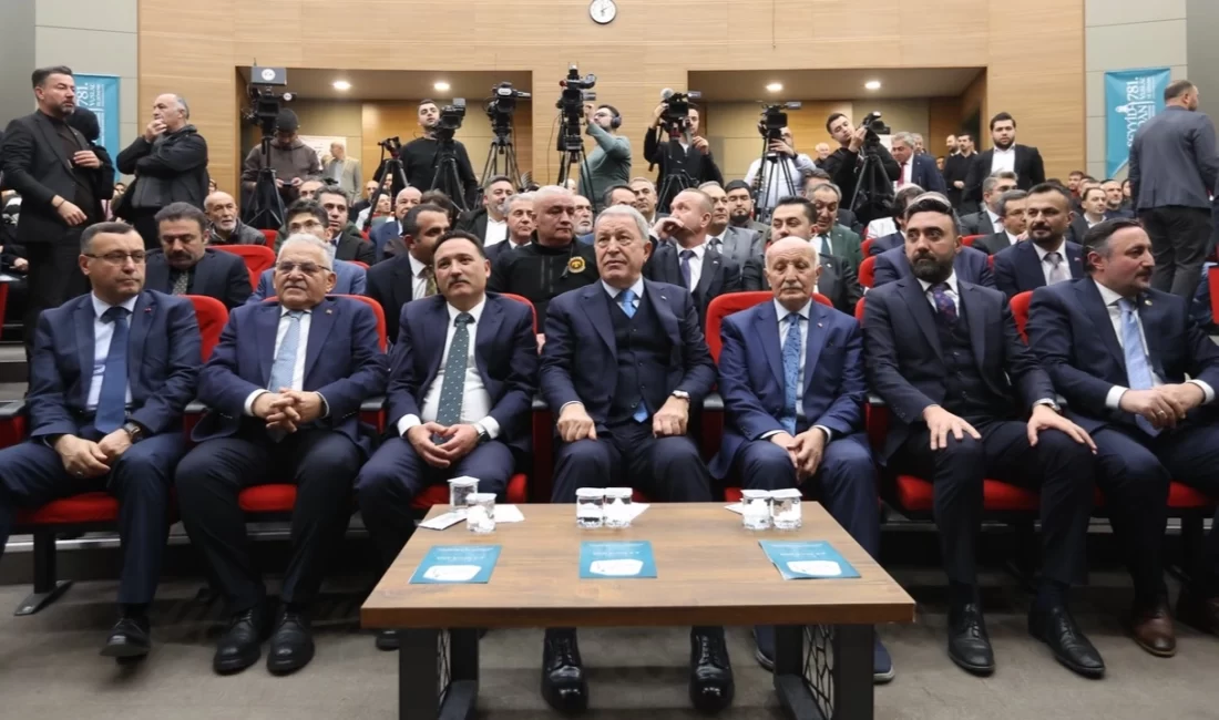 Kayseri Büyükşehir Belediye Başkanı Dr. Memduh Büyükkılıç, TBMM Milli Savunma