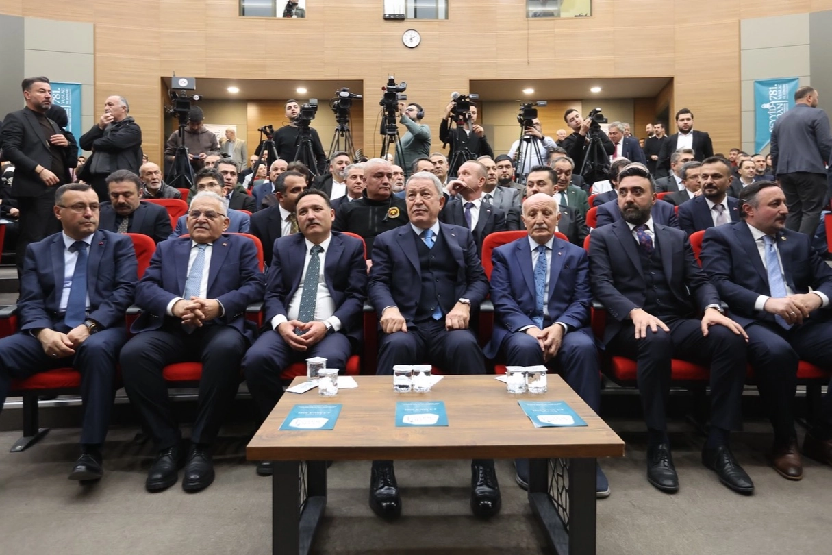 Kayseri Büyükşehir Belediye Başkanı Dr. Memduh Büyükkılıç, TBMM Milli Savunma