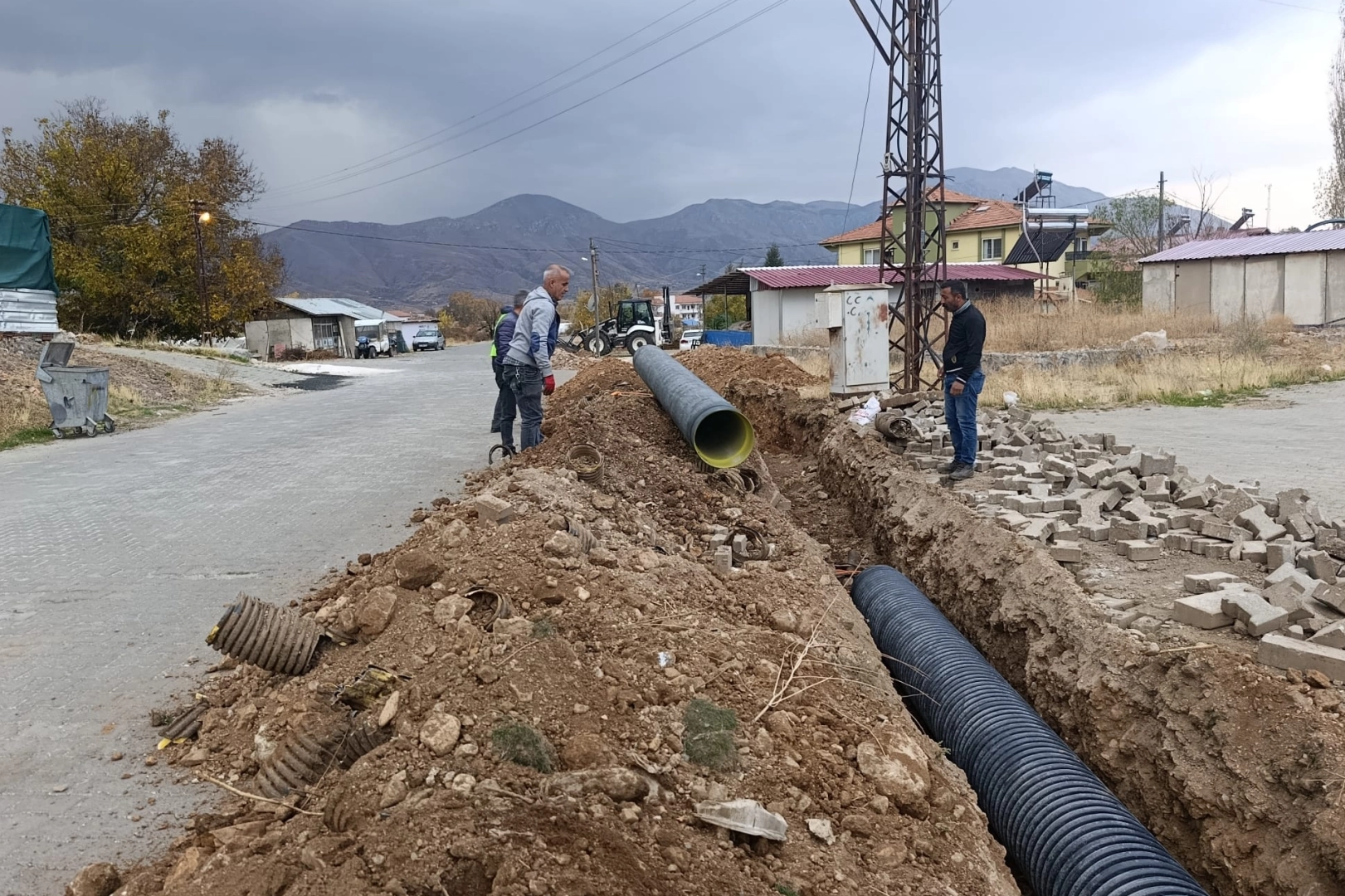 Doğanşehir Belediyesi, ilçe genelinde altyapıdan üstyapıya, sosyal hizmetlerden çevre düzenlemelerine