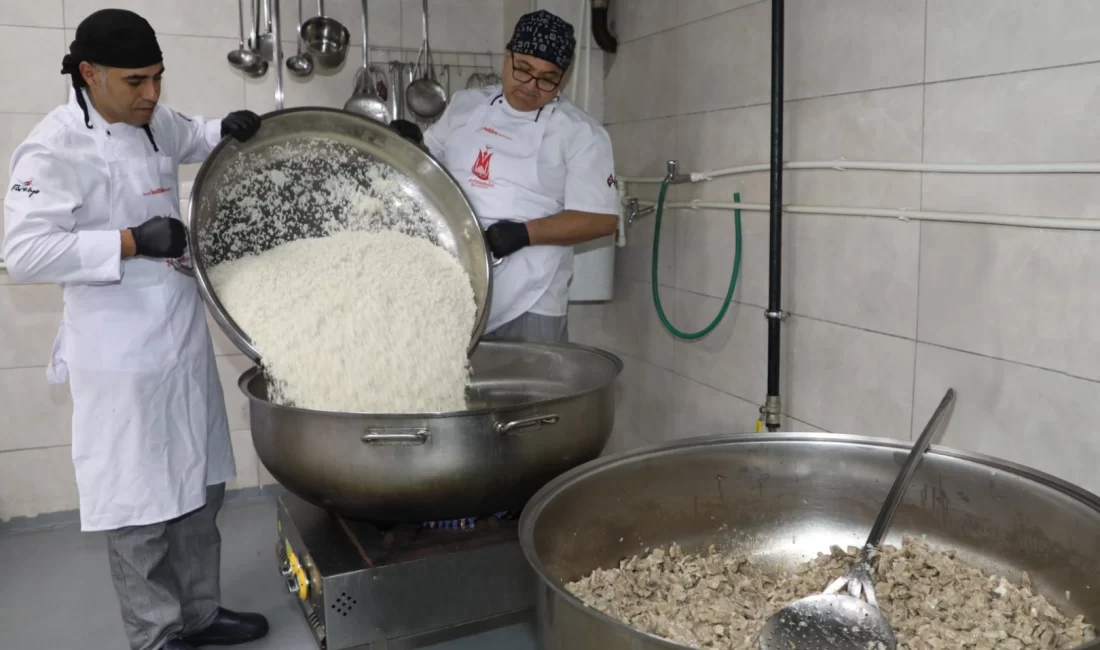 Manisa’da Şehzadeler Belediye Başkanı Gülşah Durbaş, belediyenin aşevi çalışmalarıyla 2025