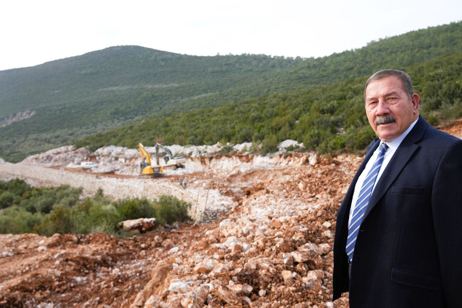 Milas Belediyesi vatandaşlarımızın daha güvenli ve konforlu yollarda seyahat etmesi