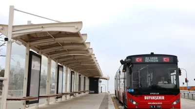 Sakarya Büyükşehir Belediyesi’nin tamamen öz kaynaklarla hayata geçirdiği Metrobüs Hattı’nda