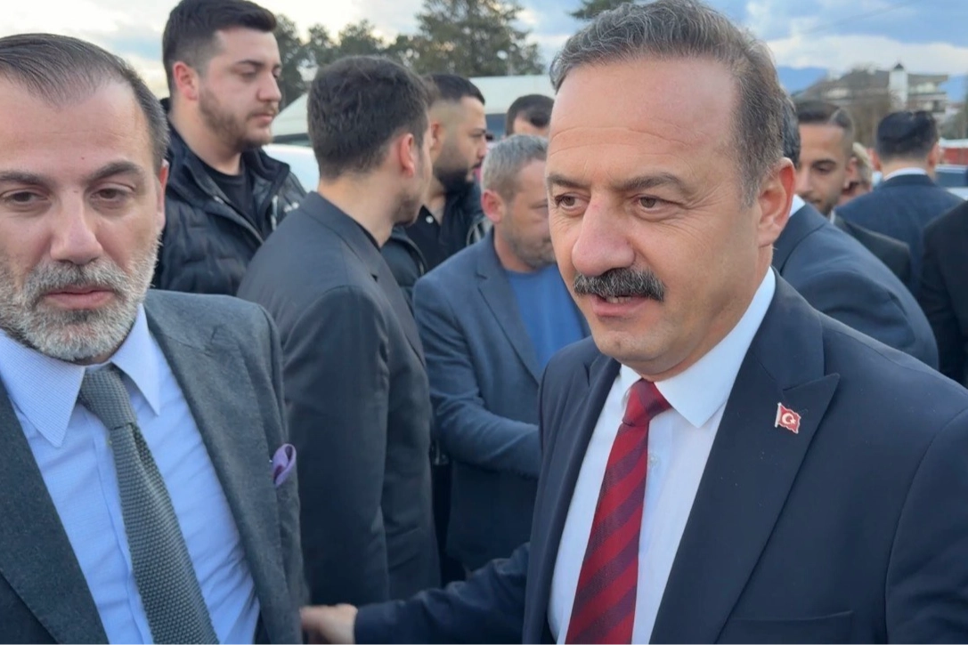 Anahtar Parti Genel Başkanı Yavuz Ağıralioğlu, Düzce Merkez İlçe Kongresi’nde